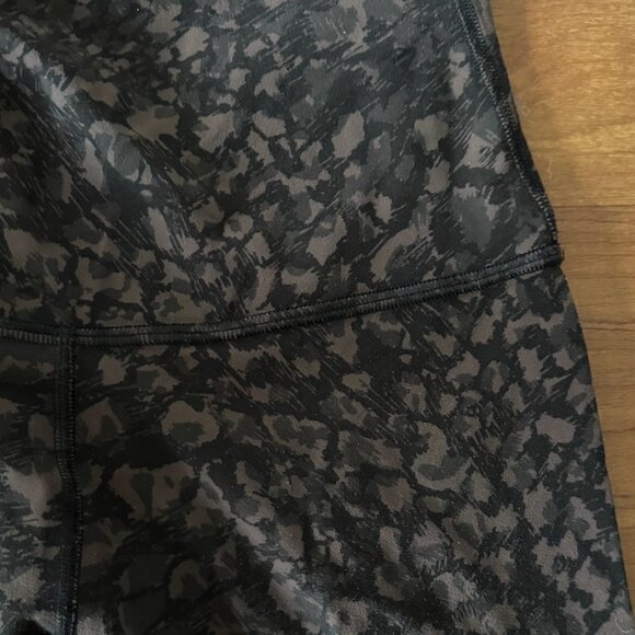 lululemon align leggings size 4 25" length - Picture 2 of 3